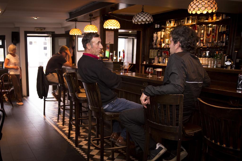 The Midway Bar & Guesthouse Dungloe Kültér fotó
